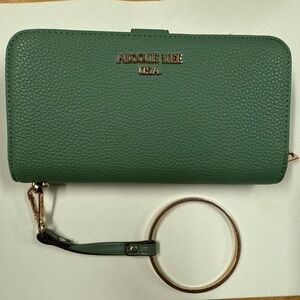 Nicole Lee Green Wristlet Clutch